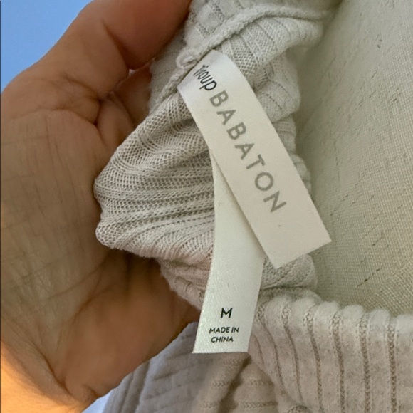 Aritzia Light Beige V-Neck Sweater and Skirt. Size M - Picture 6 of 7